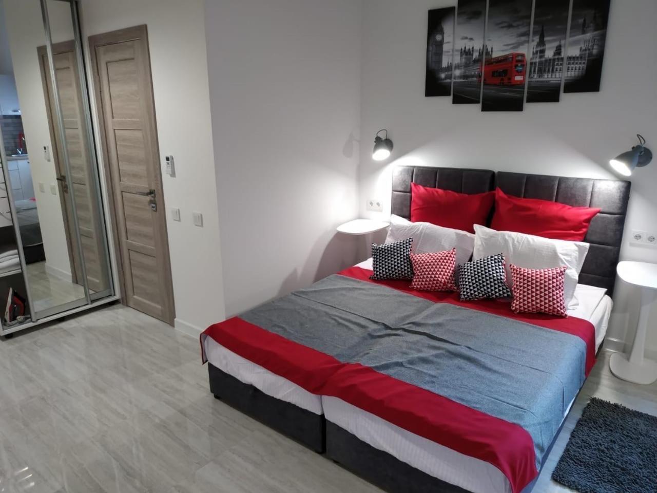 Apartment For Rent In The City Center Of Kharkiv K18 Elinaflats Esterno foto
